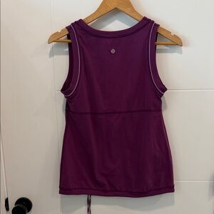 🏴 Lululemon Purple Tank Top size 8